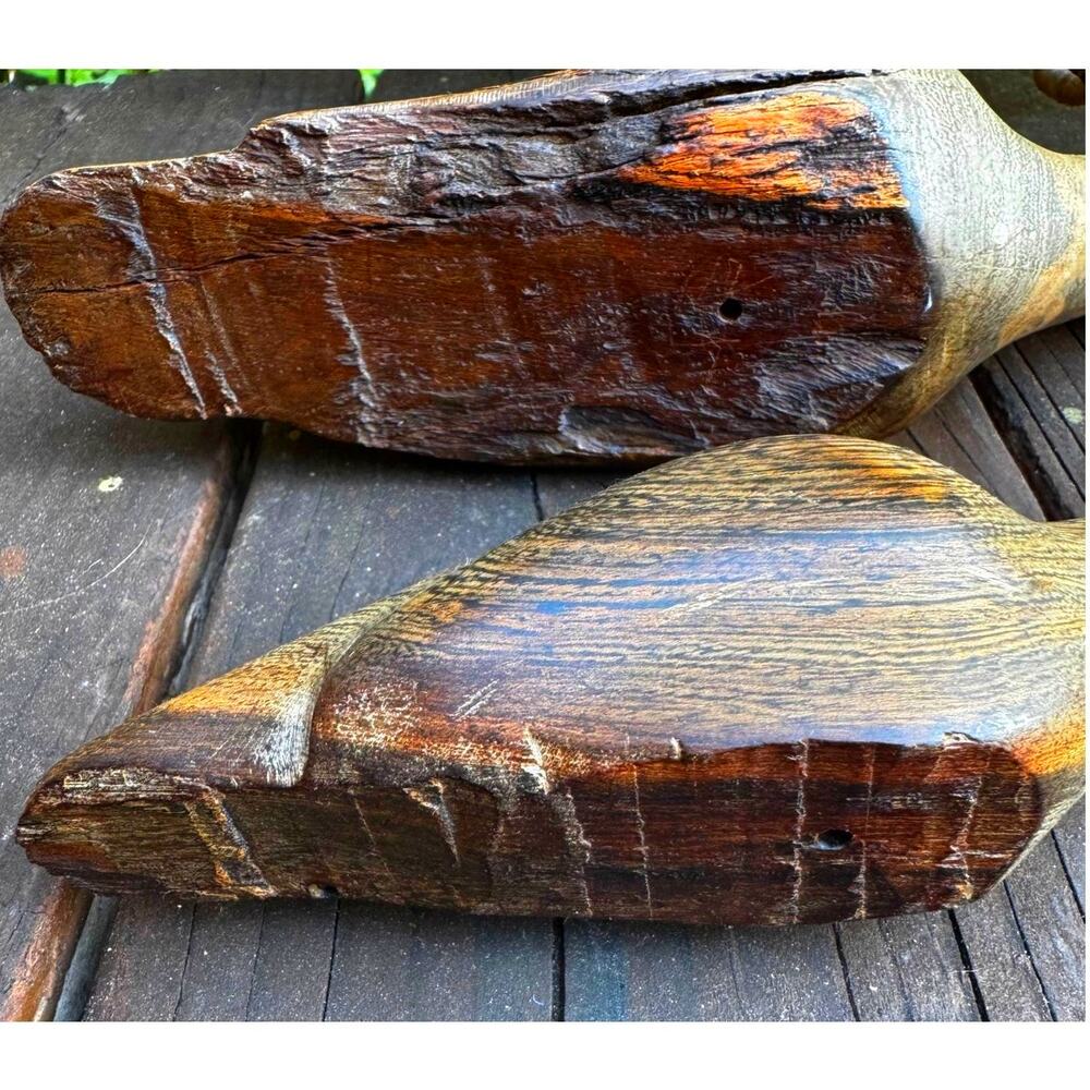 Vintage Cool & Rustic Pair of Ironwood Duck Decoys - Picture 5 of 5